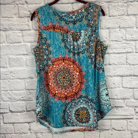 Colorful Mandala Print Women's Top Size Large - Picture 5 of 6